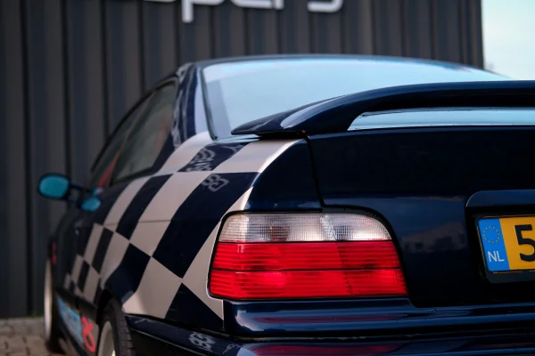 Foto 10 van fotogallerij BMW E36 325i Race/Drift uit 1992
