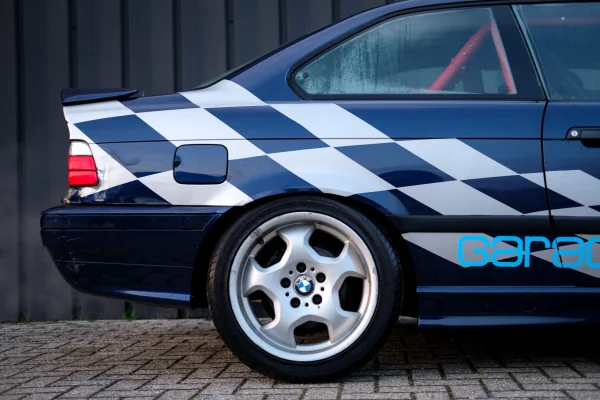 Foto 6 van fotogallerij BMW E36 325i Race/Drift uit 1992
