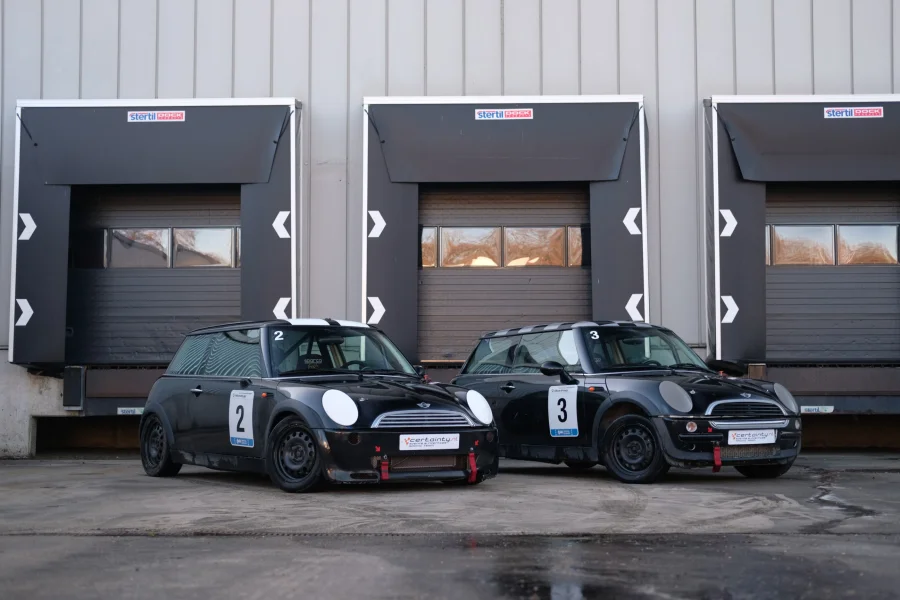 Foto 0 van fotogallerij MINI Cooper cup raceauto uit 2000