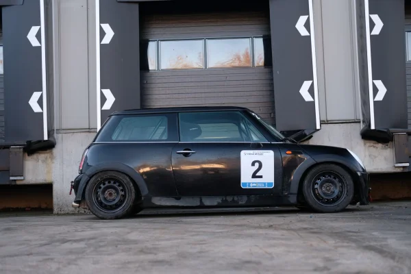 Foto 5 van fotogallerij MINI Cooper cup raceauto uit 2000