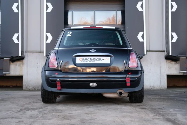 Foto 4 van fotogallerij MINI Cooper cup raceauto uit 2000