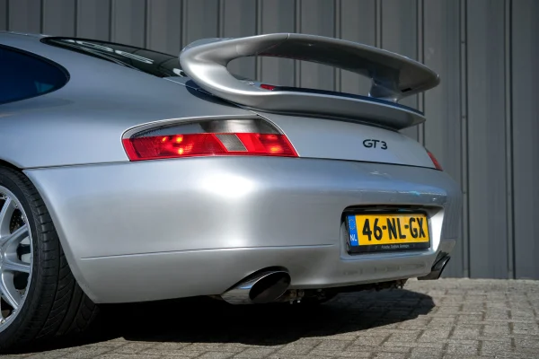 Foto 2 van fotogallerij Porsche 911 996 GT3 uit 1999