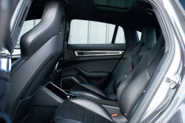 Foto 4 van fotogallerij Porsche Panamera 4S uit 2017