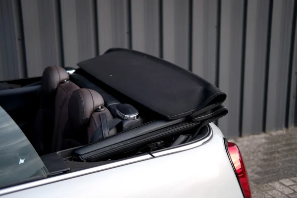 Foto 3 van fotogallerij Mini Cooper Cabrio JCW Pakket uit 2018
