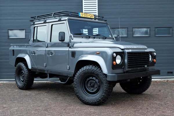 Foto 1 van fotogallerij Land Rover Defender 110 uit 2010