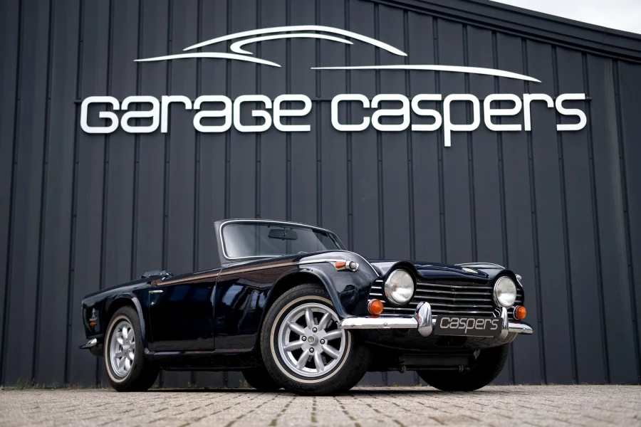 Foto 0 van fotogallerij Triumph TR250 uit 1968