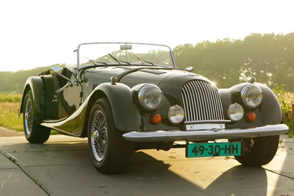 Foto 4 van fotogallerij Morgan Plus 8 uit 1988