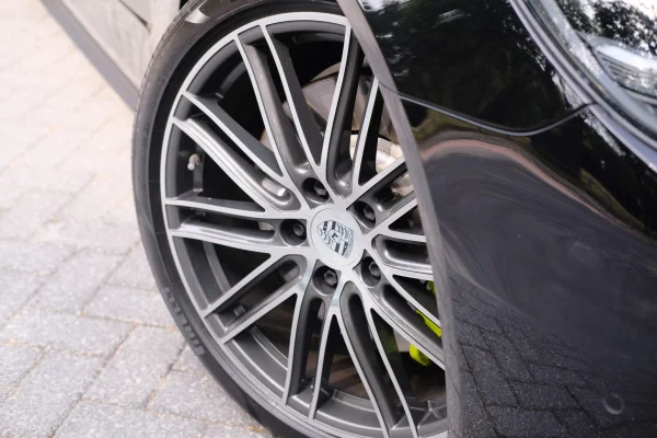 Foto 3 van fotogallerij Porsche Panamera Sport Turismo 2.9 4 E-Hybrid uit 2019