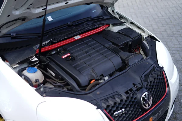 Foto 1 van fotogallerij Volkswagen Golf GTi Ex Dubai cup racer uit 2018