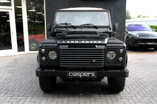 Foto 4 van fotogallerij Land Rover Defender 2.2 D Soft Top 90