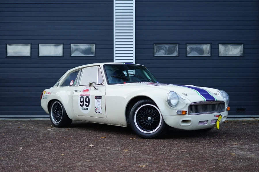 Foto 0 van fotogallerij MG MG-B GT uit 1979
