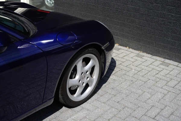 Foto 4 van fotogallerij Porsche 911 996 Cabrio 3.4 Carrera uit 2001