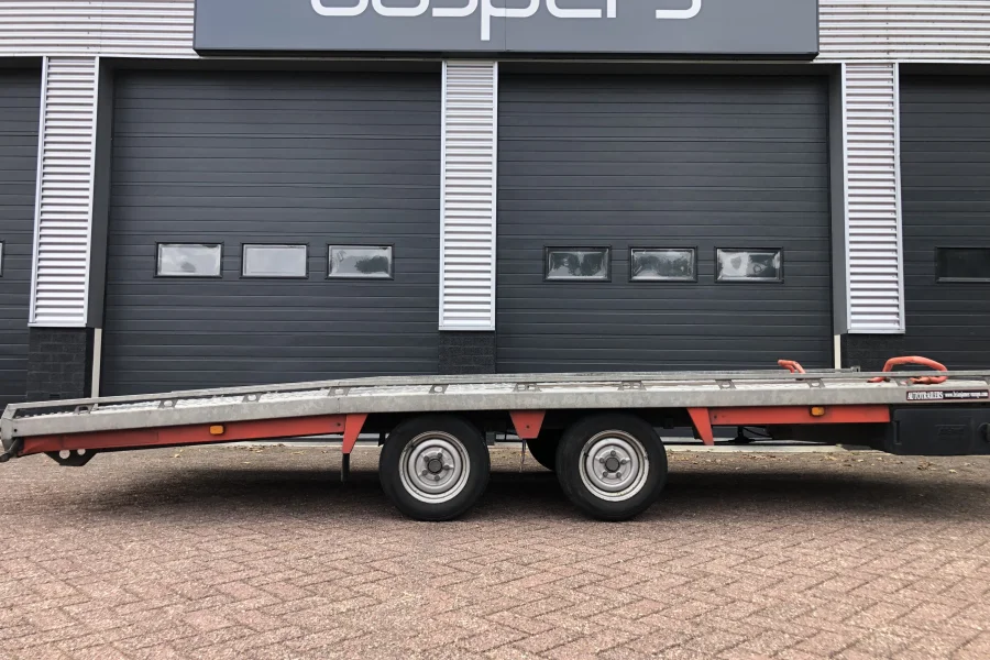 Foto 0 van fotogallerij Brian James TT TRANSPORTER uit 2016