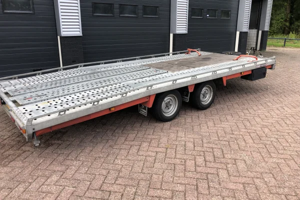 Foto 3 van fotogallerij Brian James TT TRANSPORTER uit 2016