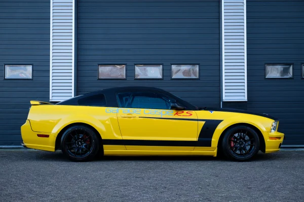 Foto 4 van fotogallerij Ford Mustang GT 4.6 V8 uit 2005