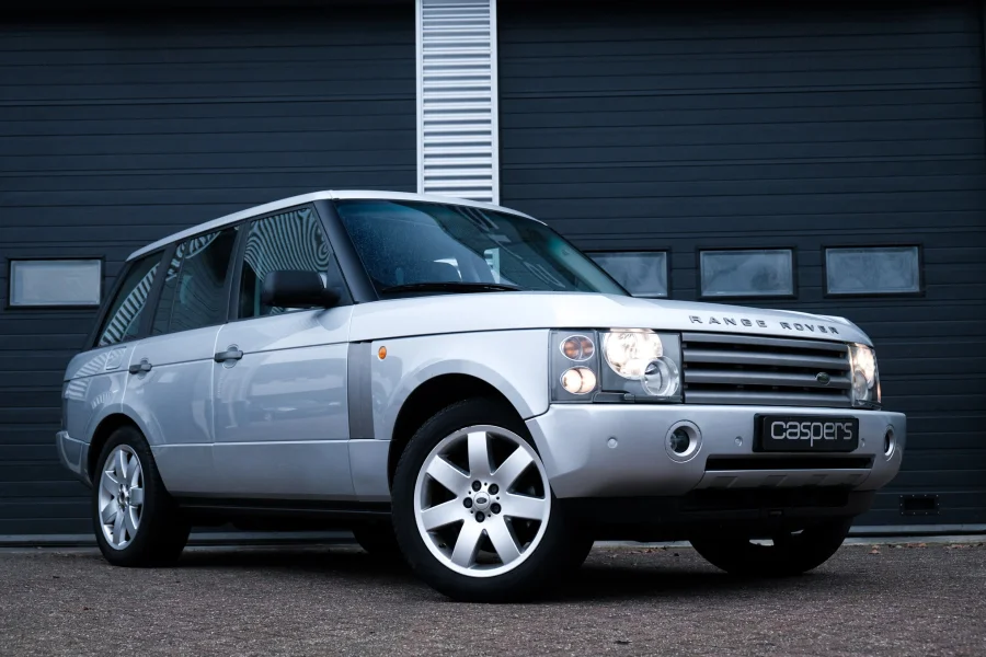 Foto 0 van fotogallerij Land Rover Range Rover Vogue 4.4 V8 uit 2002
