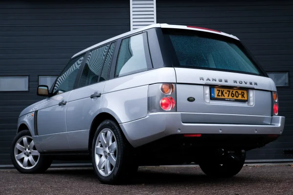 Foto 1 van fotogallerij Land Rover Range Rover Vogue 4.4 V8 uit 2002