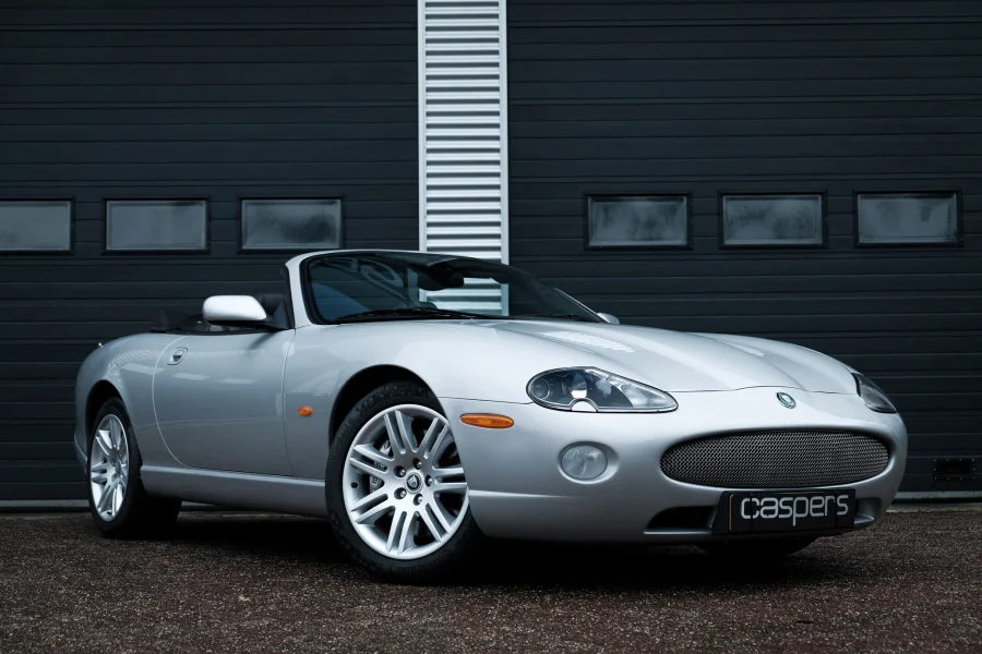 Foto 0 van fotogallerij Jaguar XKR Convertible uit 2004