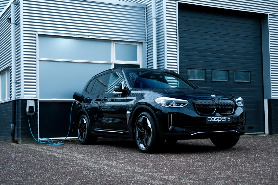 Foto 0 van fotogallerij BMW iX3 High Executive uit 2021