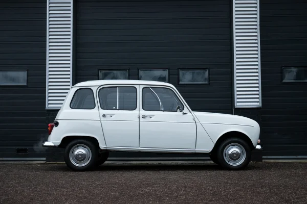 Foto 4 van fotogallerij Renault 4 uit 1974