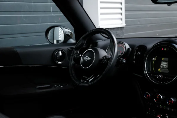 Foto 3 van fotogallerij MINI Cooper Countryman Salt uit 2017