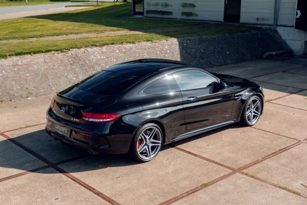 Foto 1 van fotogallerij Mercedes-Benz C63 S AMG Coupé uit 2016