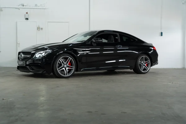 Foto 2 van fotogallerij Mercedes-Benz C63 S AMG Coupé uit 2016