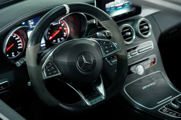 Foto 43 van fotogallerij Mercedes-Benz C63 S AMG Coupé uit 2016