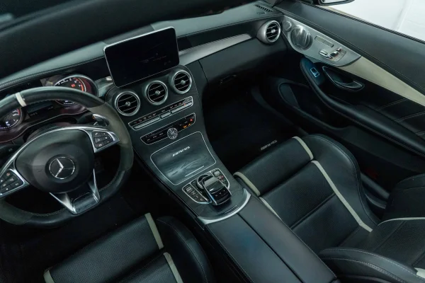 Foto 56 van fotogallerij Mercedes-Benz C63 S AMG Coupé uit 2016