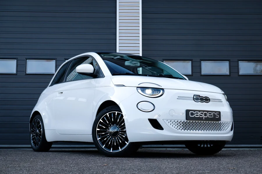 Foto 0 van fotogallerij Fiat 500E C La Prima uit 2021