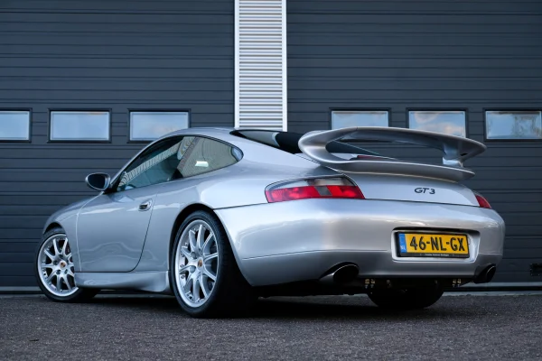 Foto 1 van fotogallerij Porsche 911 996 GT3 uit 1999