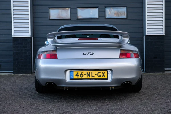 Foto 3 van fotogallerij Porsche 911 996 GT3 uit 1999