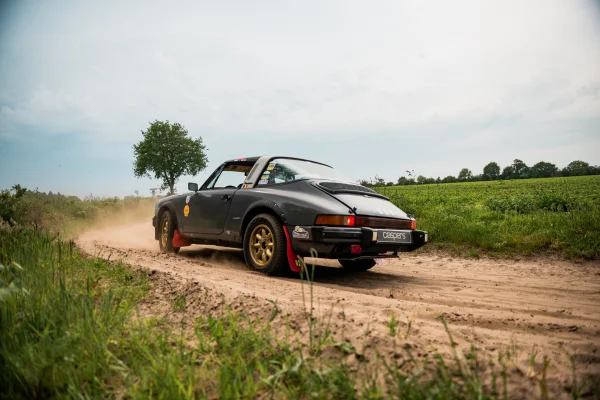 Foto 10 van fotogallerij Porsche 911 3.0 Rally uit 1976