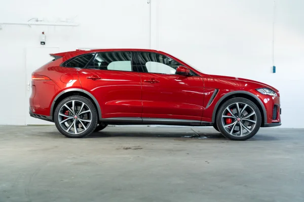 Foto 4 van fotogallerij Jaguar F-Pace 5.0 SVR uit 2018