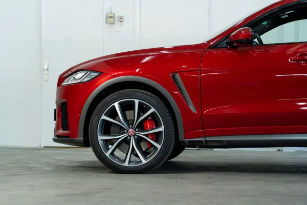 Foto 9 van fotogallerij Jaguar F-Pace 5.0 SVR uit 2018
