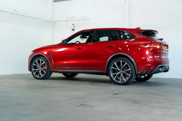 Foto 3 van fotogallerij Jaguar F-Pace 5.0 SVR uit 2018