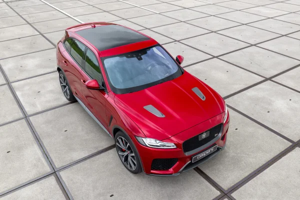 Foto 24 van fotogallerij Jaguar F-Pace 5.0 SVR uit 2018