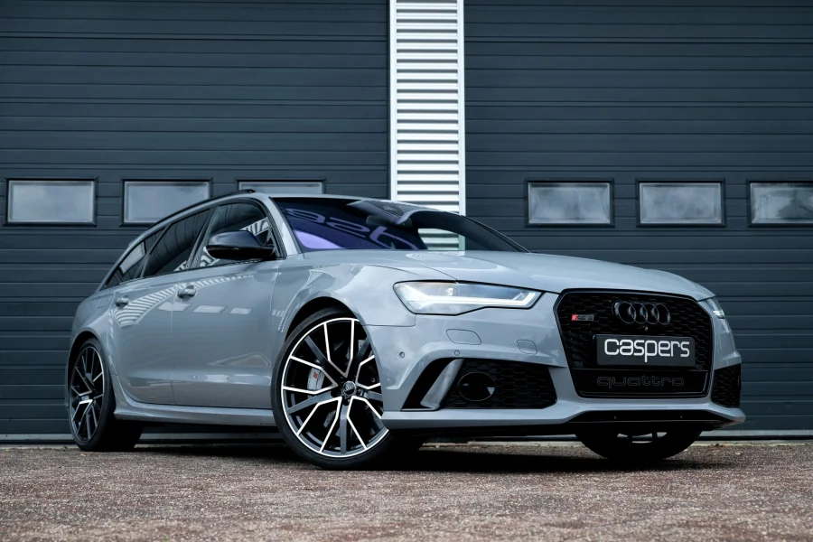 Foto 0 van fotogallerij Audi RS6 Performance uit 2016