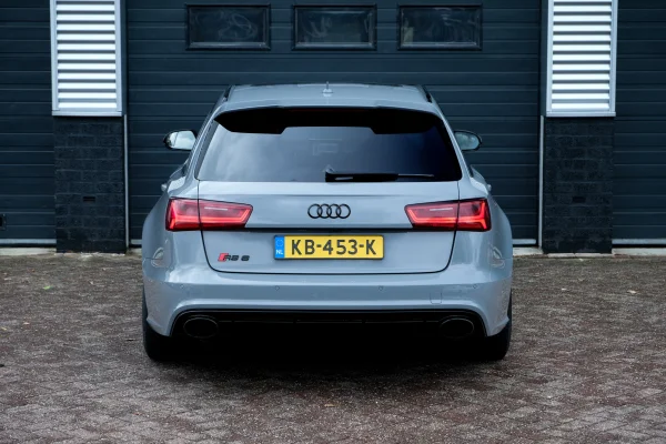 Foto 3 van fotogallerij Audi RS6 Performance uit 2016