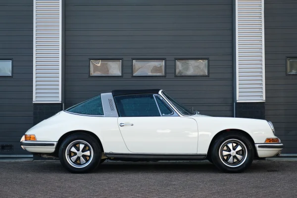 Foto 4 van fotogallerij Porsche 911 T Targa uit 1971
