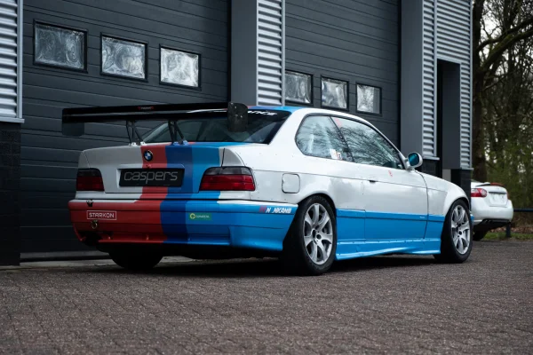 Foto 9 van fotogallerij BMW 325i Raceauto uit 1992