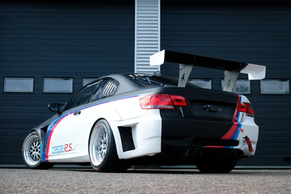 Foto 1 van fotogallerij BMW M3 GTR Endurance racer uit 2002