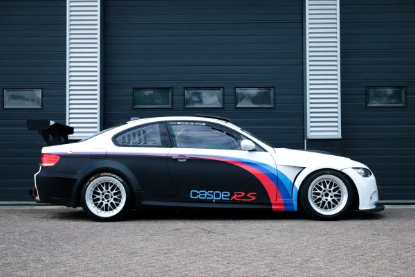 Foto 4 van fotogallerij BMW M3 GTR Endurance racer uit 2002