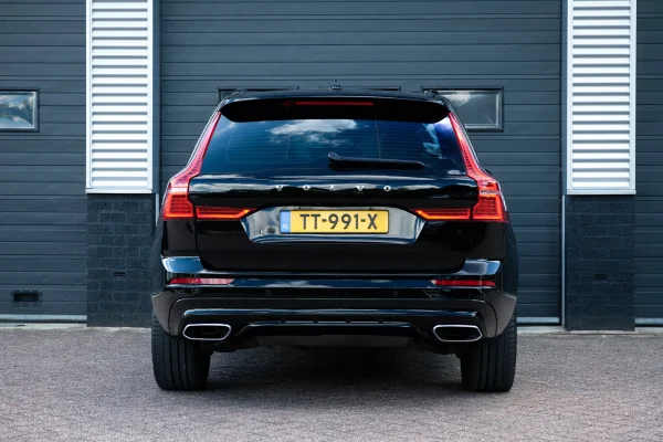 Foto 3 van fotogallerij Volvo XC60 T5 R-design uit 2018