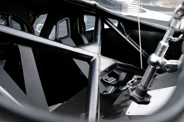 Foto 50 van fotogallerij Kellison Astra J4 6.4 V8 uit 1961