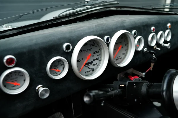 Foto 63 van fotogallerij Kellison Astra J4 6.4 V8 uit 1961