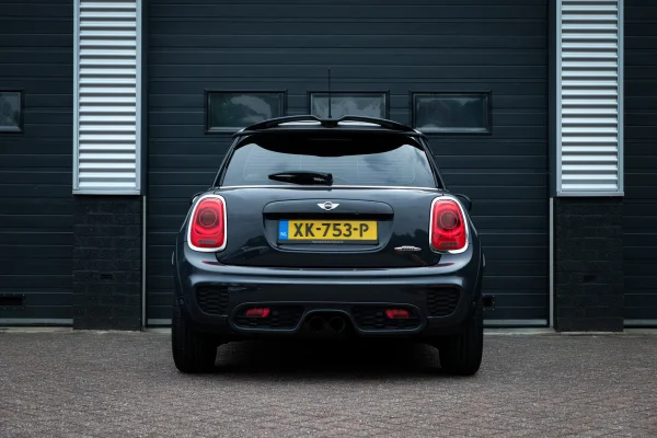 Foto 3 van fotogallerij MINI Cooper 2.0 John Cooper Works uit 2015
