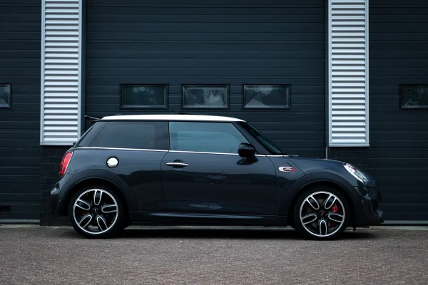 Foto 4 van fotogallerij MINI Cooper 2.0 John Cooper Works uit 2015