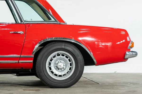 Foto 18 van fotogallerij Mercedes-Benz 280SL uit 1968