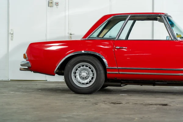 Foto 32 van fotogallerij Mercedes-Benz 280SL uit 1968